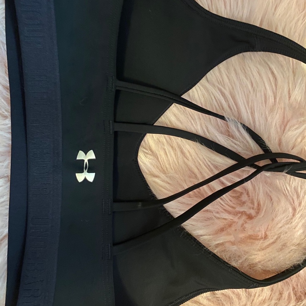 Sports bra - Picture 1 of 3
